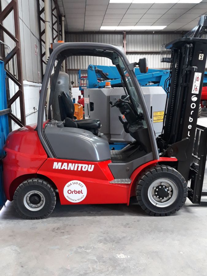 Forklifts-> Diesel forklift: MANITOU MI 25 D  17000€